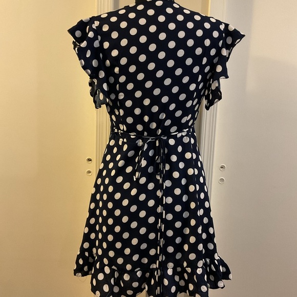 🩶 Paper Hearts White Polka Dot Mini Wrap Dress Size Small - Picture 7 of 8